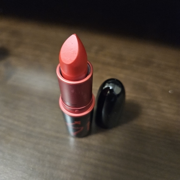 Mac Lipstick Viva Glam Sia (NIB) - Picture 4 of 7